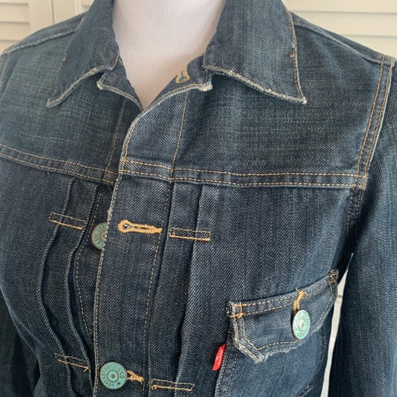 Levi’s Redloop Indigo Wash Jean Jacket Pleated Front Aqua Washed Buttons Size M - Picture 2 of 11